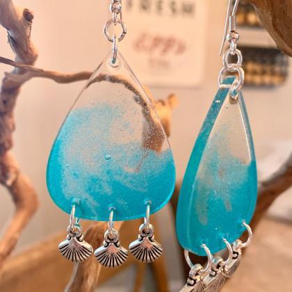 Resin Large Tear Drop Turquoise Sand..