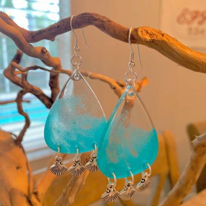 Resin Large Tear Drop Turquoise Sand..