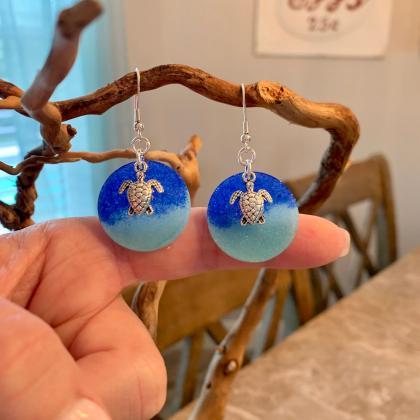 Resin earrings,sea turtle earrings,..