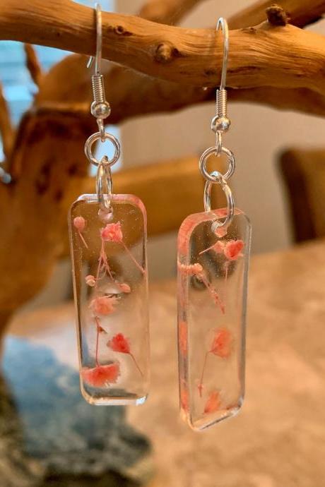 Pressed flowers earrings, resin flower jewelry, unique gift for grad,preserved flowers, boho, minimalist jewelry gifts, nature gift, botanic