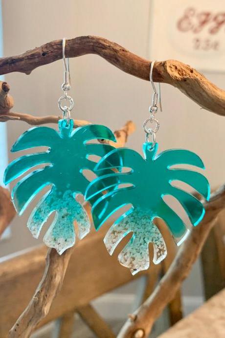Resin tropical leaf earrings,beach earrings,tropical jewelry,sand earrings,beach jewelry,resin art,palm tree earrings,banana leaf,gift