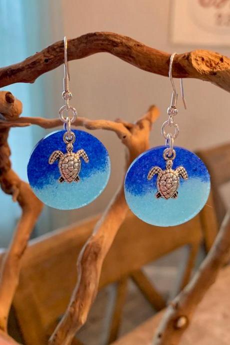 Resin earrings,sea turtle earrings,beach jewelry,summer fashion,jewelry for women,beach earrings,beach accessories,sea turtle charm,fun gift